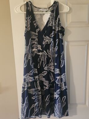La Mer Luxe Navy Leaf-Print V-Neck Midi Dress